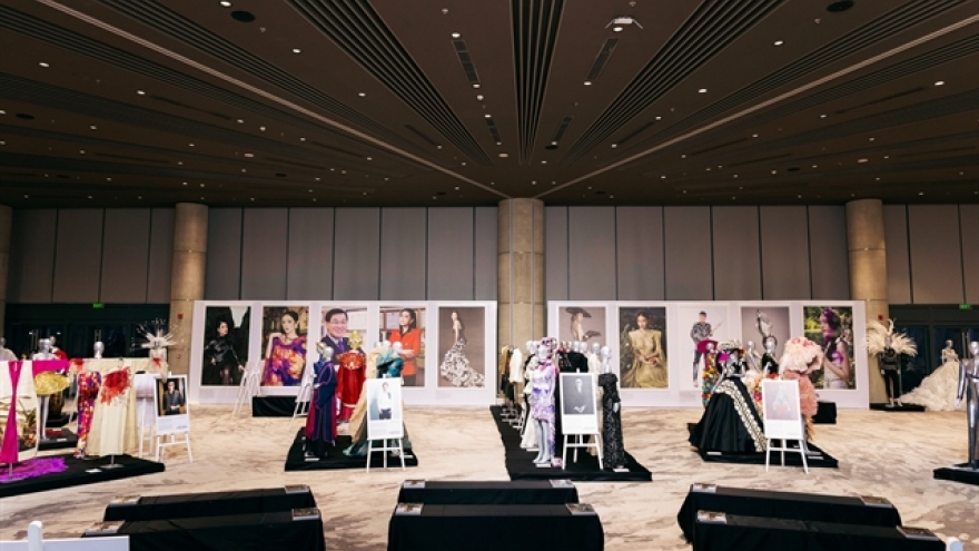 Exhibition highlighting evolution of VN fashion opens in HCM City